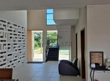Casa · 540m² · 3 Quartos · 2 Vagas · Oportunidade - Casa em Condomínio - Condomínio Residencial Ecopark Bourbon - Caçapava - 3 Suítes - 3