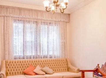 Casa · 170m² · 3 Quartos · 3 Vagas · Casa térrea com muita luz natural e ambientes espaçosos