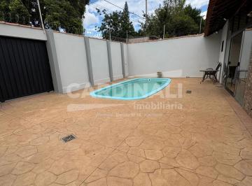 Casa · 262m² · 2 Quartos · 4 Vagas · Casa Padrão em São Carlos