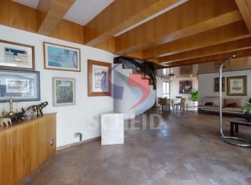 Apartamento · 196m² · 2 Quartos · 3 Vagas · Cobertura á Venda em Perdizes com 196m², 2 quartos sendo 2 suítes, 3 vagas.