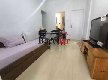 Apartamento · 62m² · 2 Quartos · Apartamento : / Residencial / Copacabana