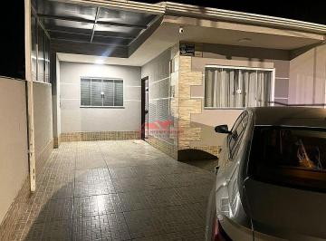 Garagem coberta com espaço para até 3 carros em casa no bairro Passaúna. · Casa com 3 Quartos, Suíte e Edícula em Araucária, Passaúna