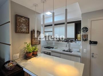 Apartamento · 62m² · 2 Quartos · 2 Vagas · Condomínio Primeacqua - Apartamento reformado à venda no Condomínio Primeacqua