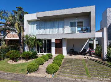 Casa · 300m² · 5 Quartos · Sobrado de Alto Padrão à venda – Condomínio Porto Coronado | Atlântida