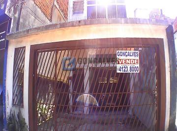 (10) · Sobrado Residencial com 3 Quartos, 1 Suíte e 2 Vagas em Jardim Las Vegas – Santo André