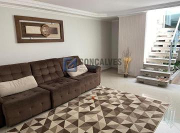 A (30) · Sobrado Residencial 4 Quartos com 2 Suítes e 4 Vagas em Vila Guiomar, Santo André — Venda R$1.350.00
