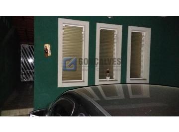 A (31) · Sobrado Residencial 3 Dorms com 2 Vagas no Jardim Stella, Santo André