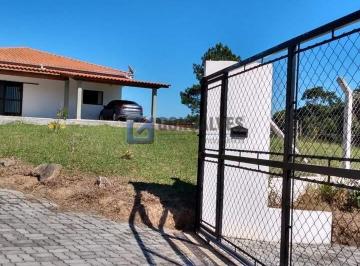 A (30) · Chácara à venda em Tapiraí (Do Turvo) – 3 suítes, 260 m², terreno de 3.400 m²