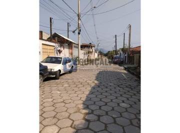 A (19) · Casa à venda em Jardim Guanabara, Mongaguá – 2 quartos, 2 vagas