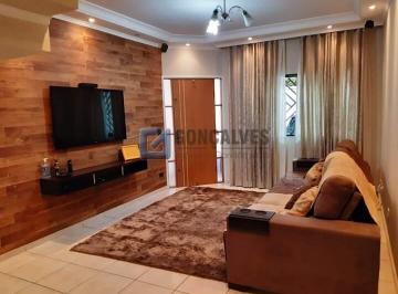 A (35) · Sobrado 3 suites, 138 mts² no Parque Jaçatuba em Santo André.