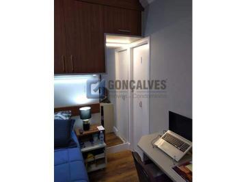 A (20) · Sobrado Residencial de 4 Quartos com 3 Suítes e 3 Vagas em Nova Petrópolis, SBC