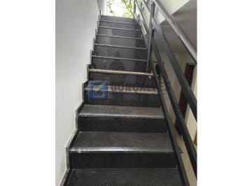 10 · Sobrado Residencial com 3 Quartos, Espaço Gourmet e 2 Vagas em Vila Eldízia, Santo André