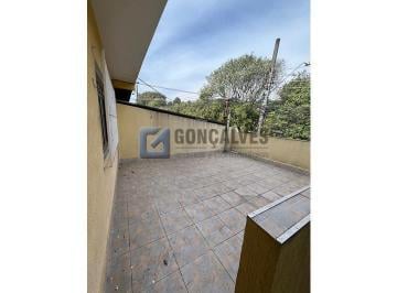 A (21) · Sobrado Residencial de 3 Quartos com 2 Suítes e 4 Vagas em Jardim Las Vegas – Santo André