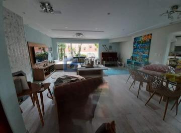 A (22) · Sobrado Residencial com 3 Suítes, Piscina e 4 Vagas em Jardim Chácara Inglesa, SBC