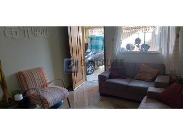 A (50) · Sobrado à venda no Campestre, Santo André – 3 quartos, 2 vagas