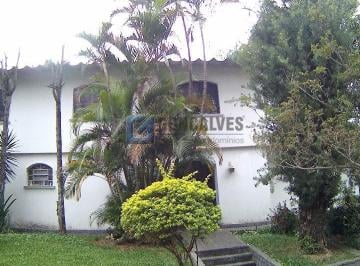 31 · Sobrado residencial com piscina em Jardim São Caetano – 5 quartos, 2 vagas