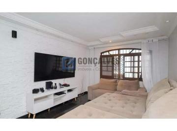 A (30) · Casa residencial com 3 suítes, 2 vagas e excelente localização em Jardim Valdibia, São Bernardo do C