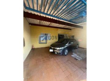 A (31) · Casa Residencial em Capuava, Mauá – 2 Quartos, 3 Vagas, 200m² (Internos) | R$ 385.000