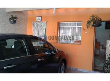 A (20) · Sobrado Residencial com Terreno em Ferrazópolis – 2 Quartos, 2 Vagas, 158 m² Úteis