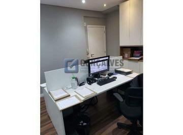 A (20) · Sala Comercial à venda no Centro de São Bernardo do Campo – 44m² | 1 vaga