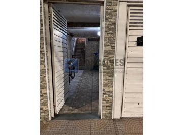 A (25) · Casa à Venda em Diadema (Casa Grande) - 3 Quartos, 1 Suíte, 2 Vagas
