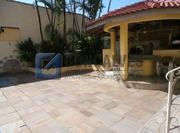 F120013B · Sobrado Residencial de Alto Padrão no Centro de São Bernardo do Campo – 3 suítes, 5 vagas