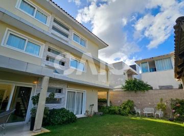 Casa · 548m² · 3 Quartos · 2 Vagas · Casa residencial SEMI MOBILIADO no Condomínio Parco Della Veritá
