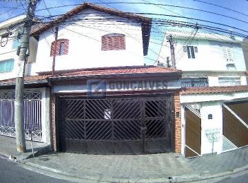 9 · Sobrado residencial com 3 quartos em Vila Scarpelli, Santo André – R$ 700.000