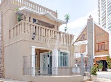 cab1b66cd6fedc53978bfe1ea325d4772a7dfd19 · Casa de Vila com 3 dormitórios à venda, 201 m² por R$ 2.200.000 - Aclimação - São Paulo/SP