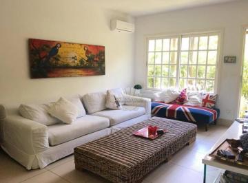 9cf7411a2bae250f58cfdca9956d541c8eedc157 · Sobrado com 4 dormitórios para alugar por R$ 3.000,00/dia - Praia da Baleia - São Sebastião/SP