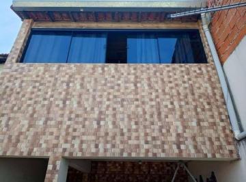 765ac8003e28957ff2174fa230fa7020cb5ffb4b · Imóvel com Quintal, Sala Ampla e Excelente Localização próximo Metrô Campo Limpo