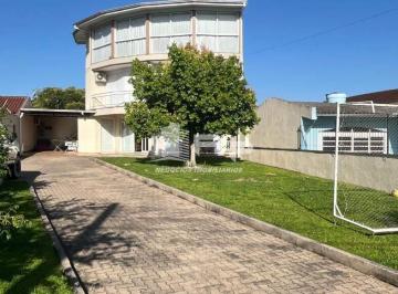 Casa · 300m² · CASA AMPLA DE 3 PAVIMENTOS NO CENTRO DE FELIZ