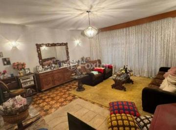 ea149b0bf9579de21eec6a6b154f2bf0.jpg · Casa, 4 dormitórios, 218 m², em Bosque da Saúde