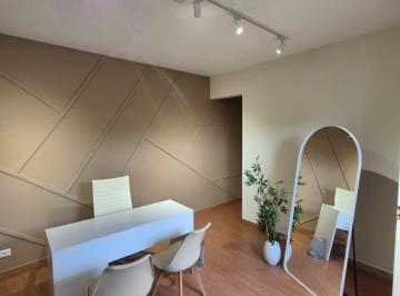 Comercial · 102m² · 6 Quartos · Sala comercial na Rua André de Almeida, 2074 • 102 m²