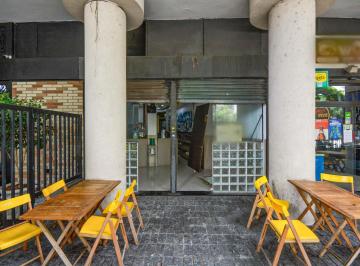 Comercial · 90m² · 2 Quartos · Loja na Rua Martins Fontes, N. 238 - Loja 1 • 90 m²