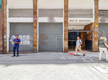 Comercial · 841m² · 15 Quartos · Loja na Rua Sete de Abril, N. 400 - Loja 1 • 841 m²