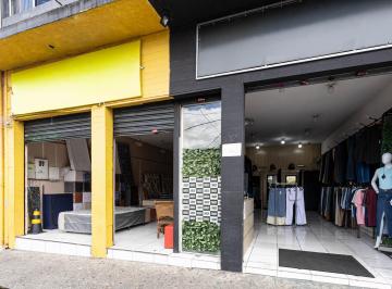 Comercial · 200m² · 3 Quartos · 2 Vagas · Loja na Avenida Peri Ronchetti, N. 714 • 200 m²