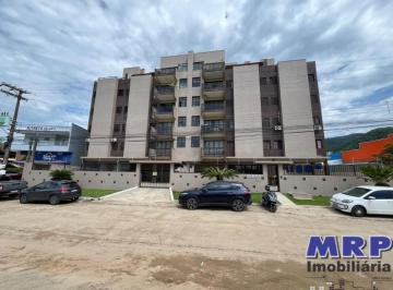 Foto 01 · Apartamento a venda em Ubatuba, 150 metros da Praia do Sapê, condomínio fechado, com elevador.