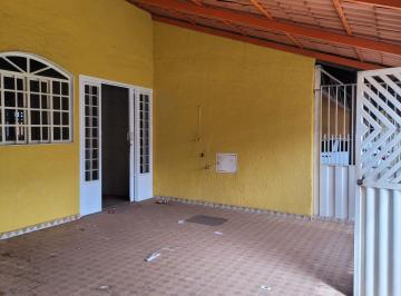 Casa de 3 quartos, Samambaia · CASA SEM LAGE COM 03 QUARTOS NA FRENTE E 01 CASA COM 01 QUARTO NOS FUNDOS.