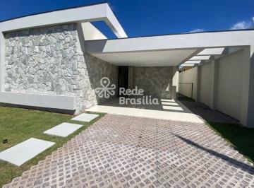 Casa · 260m² · 4 Quartos · 2 Vagas · Oportunidade imperdível para morar com conforto e praticidade em Sobradinho/DF