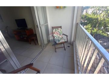 Apartamento · 74m² · 2 Quartos · 1 Vaga · Apartamento com 2 quartos, 3 banheiros e sacada de frente na praia do Tombo, no Guarujá, SP