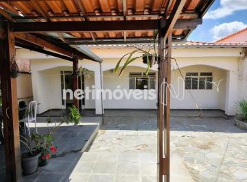 Terreno · 350m² · 3 Quartos · 2 Vagas · Lote com Casa e 2 Barracões Independentes – Itatiaia