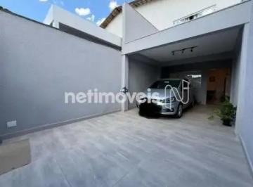 Casa · 139m² · 2 Quartos · 2 Vagas · Casa individual à venda no Glória – Moderna, bem localizada e pronta para morar