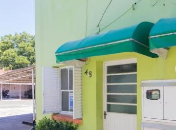 Casa · 42m² · 1 Quarto · 1 Vaga · Casa aconchegante com 1 dormitório, suíte, vaga, no bairro São José em Poa/RS.
