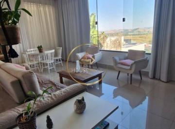 Casa · 352m² · 5 Quartos · 4 Vagas · Casa Sobrado 5 dormitórios ( 5 suítes), 4 vagas, Residencial Jaguary.