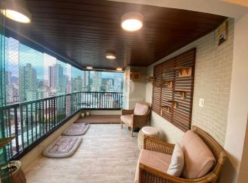Apartamento · 227m² · 4 Quartos · 4 Vagas ·  BELÍSSIMA COBERTURA ÚNICA NO PRÉDIO – VISTA LIVRE E A 2 QUADRAS DA PRAIA 