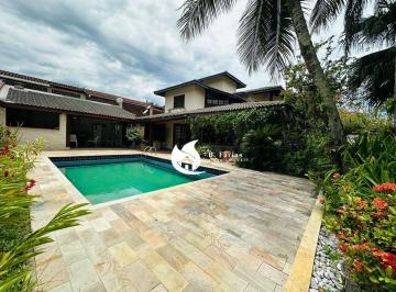 915e02c1bb5fa87d0c476eb2958c52ec7fbfad2b · Casa com piscina, 04 suítes, localizado na praia de Juquehy