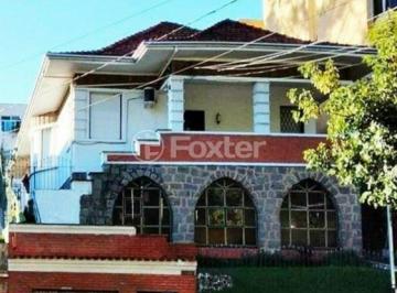 4785370a · Casa, 3 dormitórios, 435.6 m², em Floresta