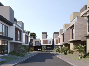 Casa de 3 quartos, Curitiba · Casa com 222 m² e 3 quartos à venda em Bacacheri, Curitiba