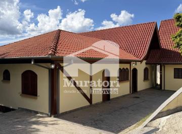 Casa · 217m² · 5 Quartos · Casa à venda